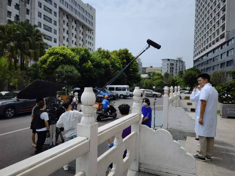 化德县广告片拍摄公司低成本实现高规格制作的诀窍